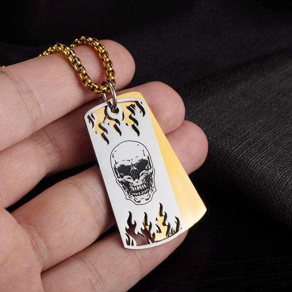 men skull necklace - Picture 2 of 2